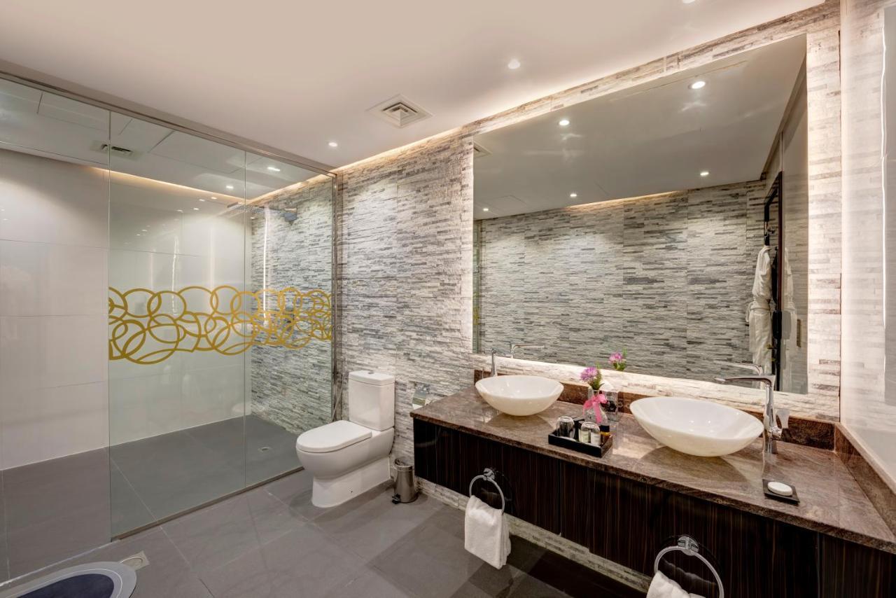 5 Bedroom Penthouse Suite 360 Panoramic 360 Sea Burj Views Top Floor 72nd