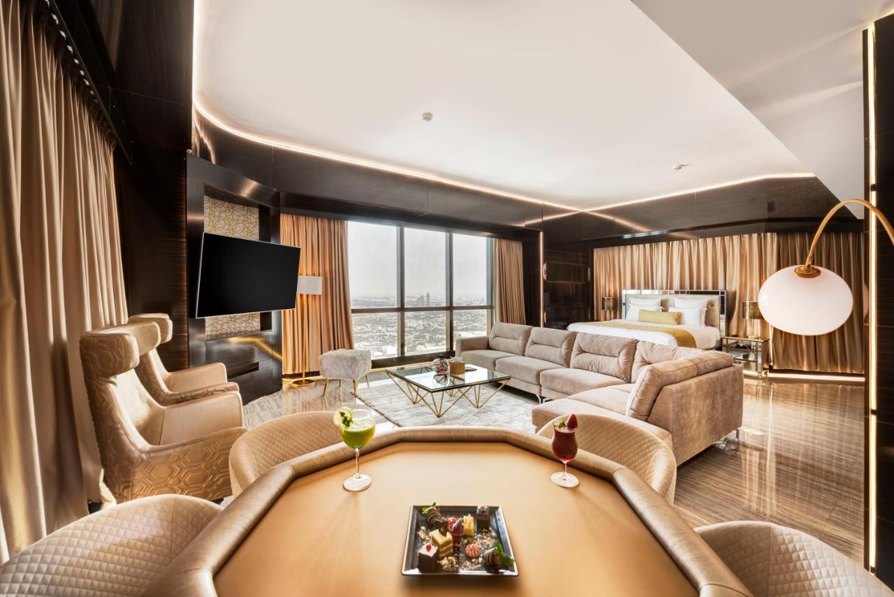 5 Bedroom Penthouse Suite 360 Panoramic 360 Sea Burj Views Top Floor 72nd
